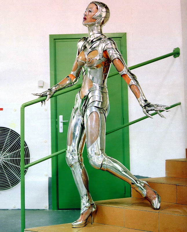 Mugler24.jpg