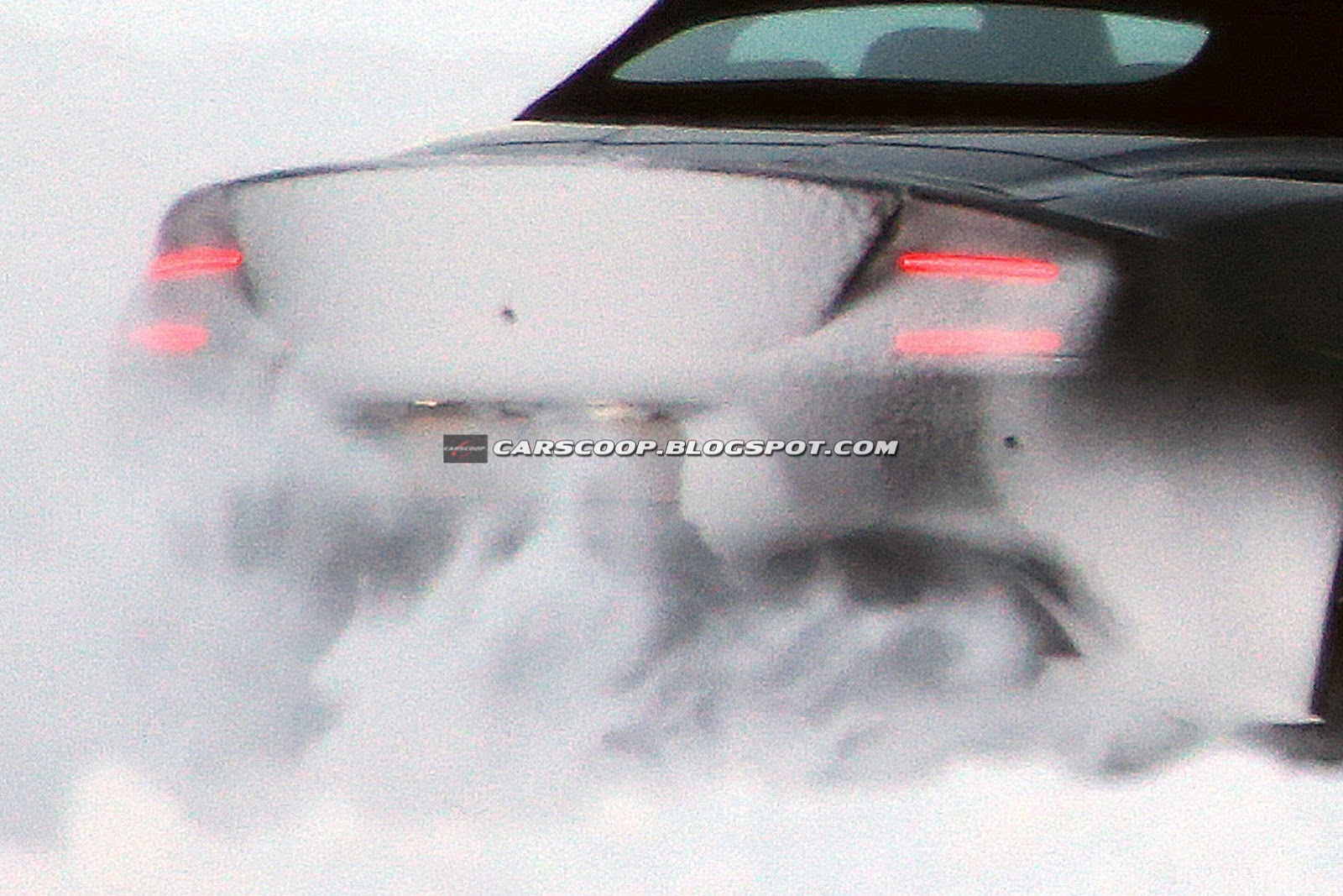 [Aston-Martin-Vanquish-Volante-8%255B3%255D.jpg]