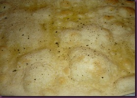 Schiacciatina olio, sale e rosmarino con lievito madre (6)