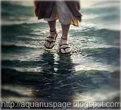 Jesus_andando_sobre_aguas_levitação
