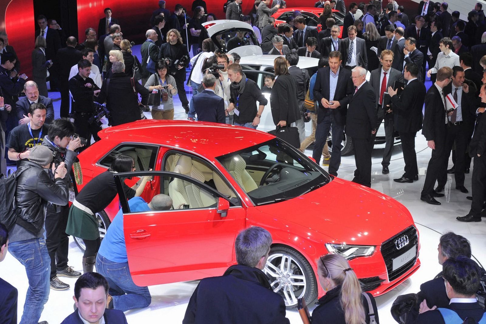 [2013-Audi-A3-12%255B2%255D.jpg]