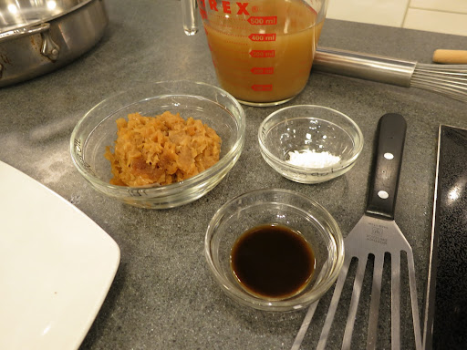 Onion Gravy prep