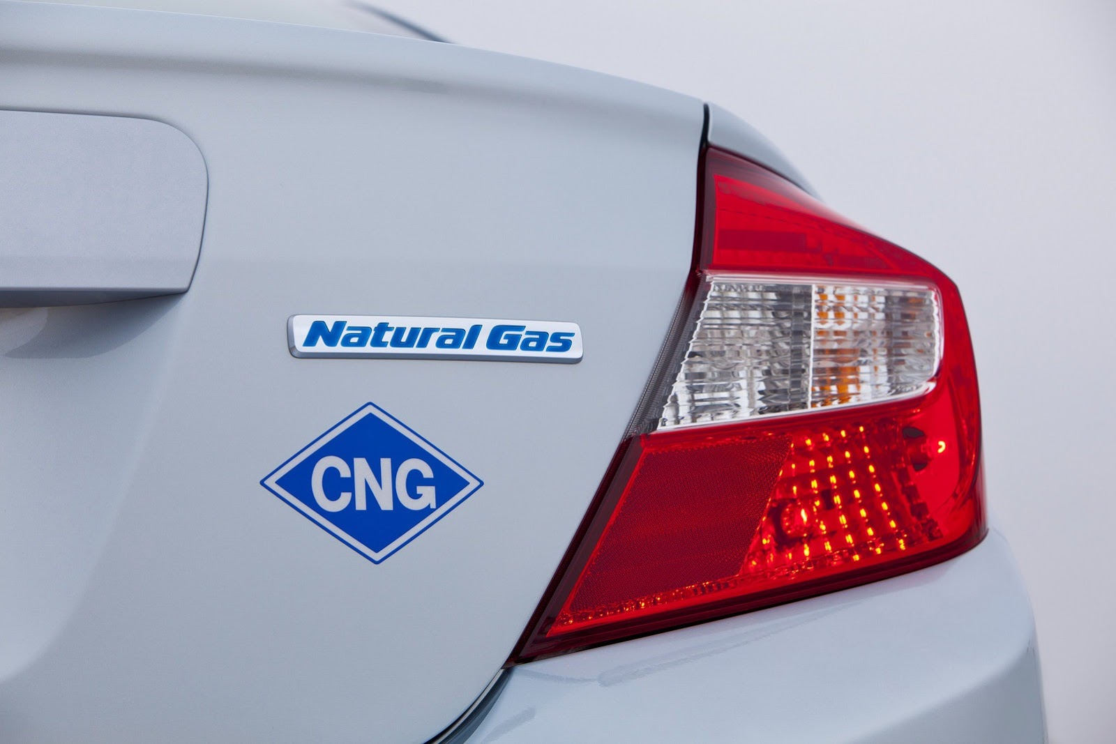 [2012-Honda-Civic-NGV-12%255B2%255D.jpg]