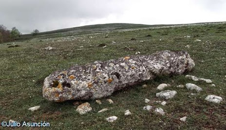 Menhir de Surbe - Raso de Legaire Menhir de Surbe - Raso de Legaire