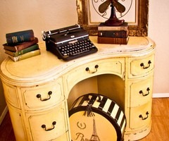[vintage%2520dressing%2520table%255B3%255D.jpg]