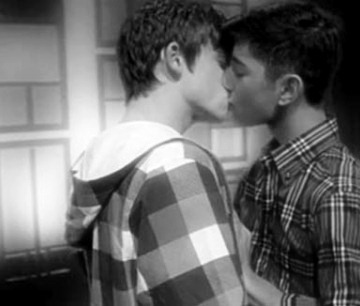 [beijo_gay5.jpg]