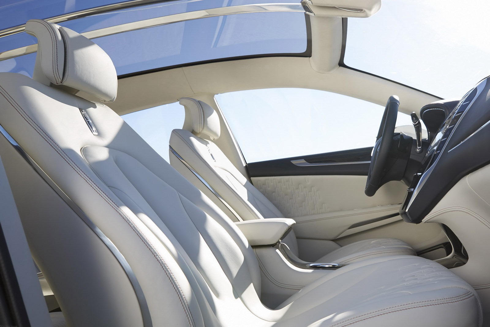 [Lincoln-MKC-Concept-19%255B2%255D.jpg]