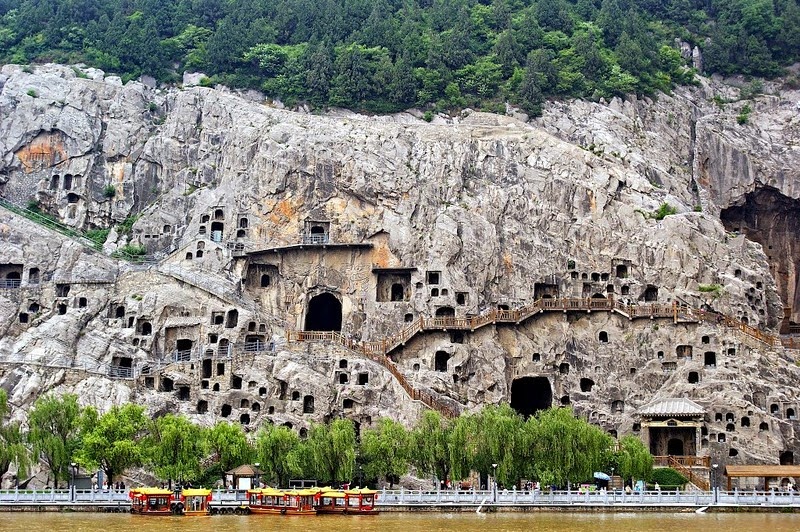 longmen-grottoes-5