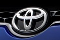 2014-Toyota-Corolla-Sedan-4