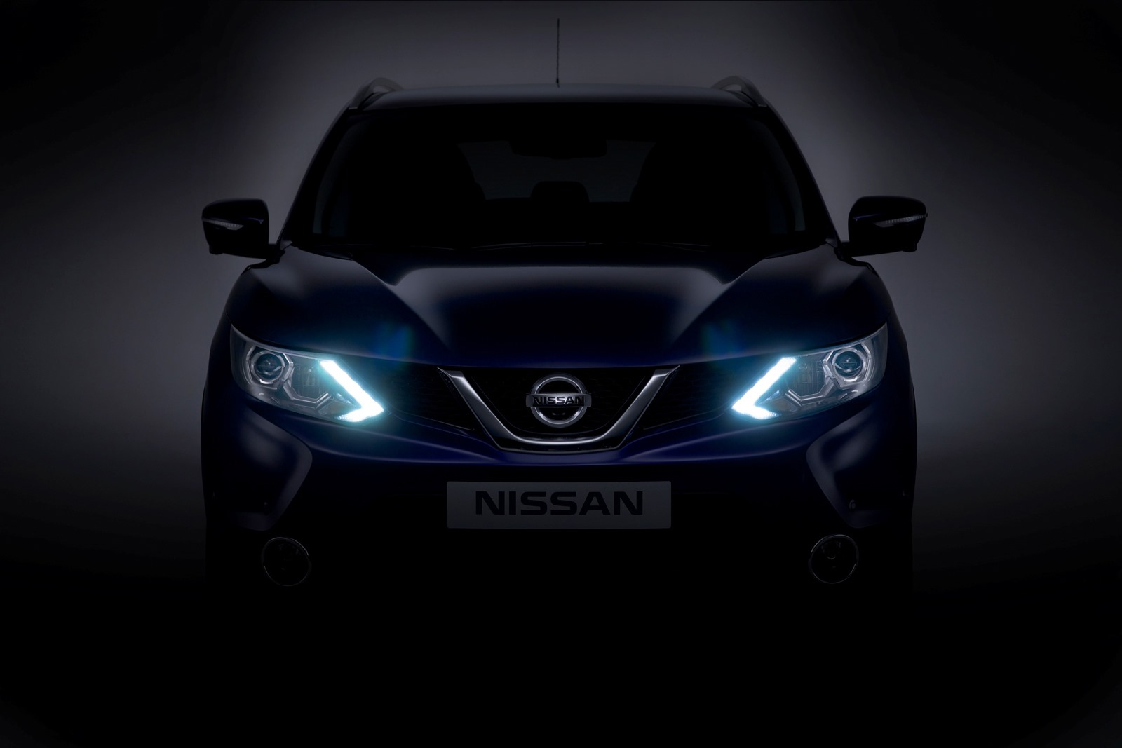[2014-Nissan-Qashqai-teaser%255B4%255D.jpg]