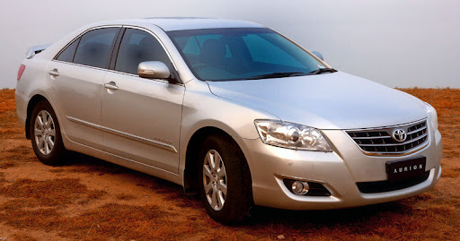 Toyota-Aurion-1.jpg