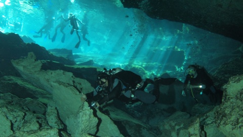 Scuba Chac Mool.jpg Scuba Chac Mool