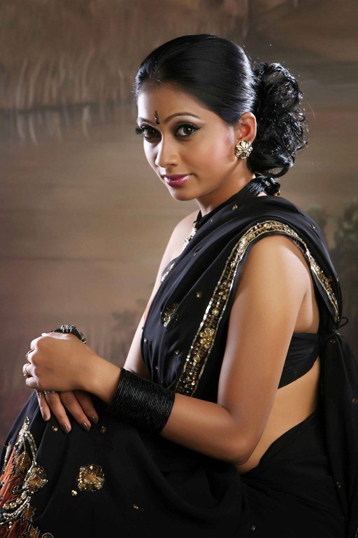 [udayathara%2520hot%2520insaree1%255B2%255D.jpg]