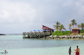 The Heads Up bar at the end of the first family beach.