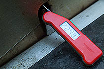 thermometer-in-grill-2.jpg