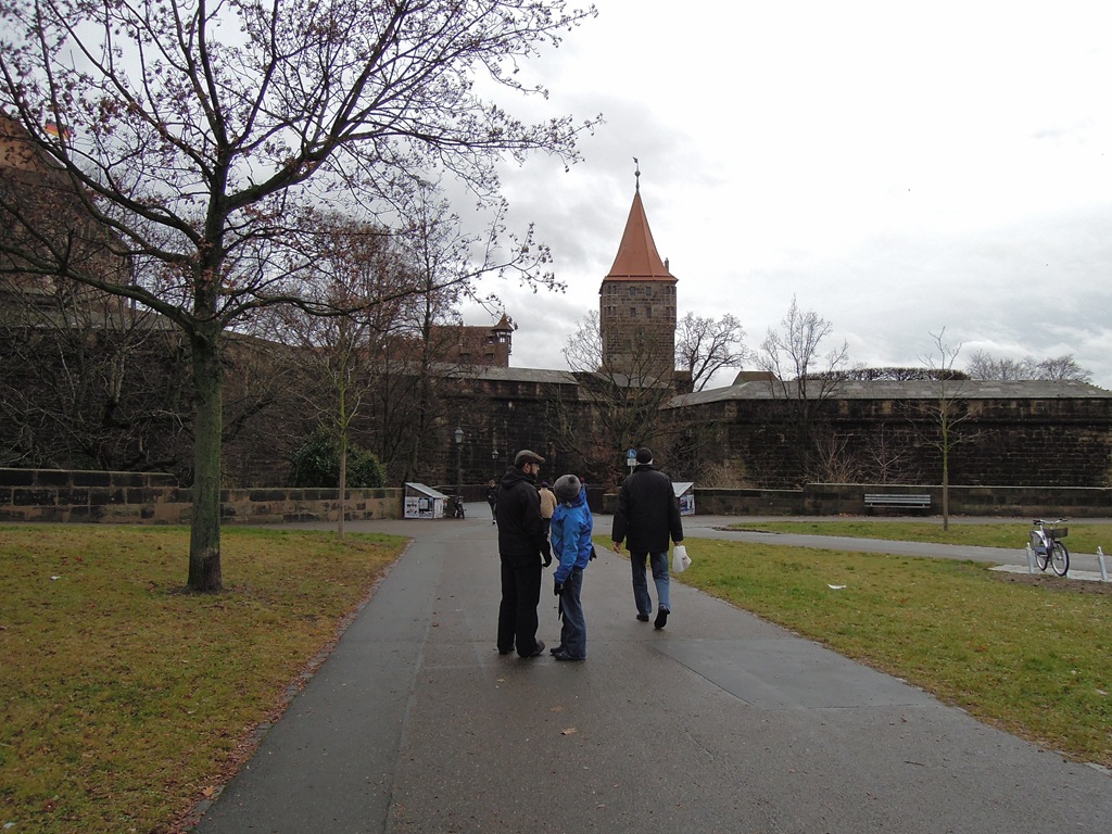 [DSCN00825.jpg]