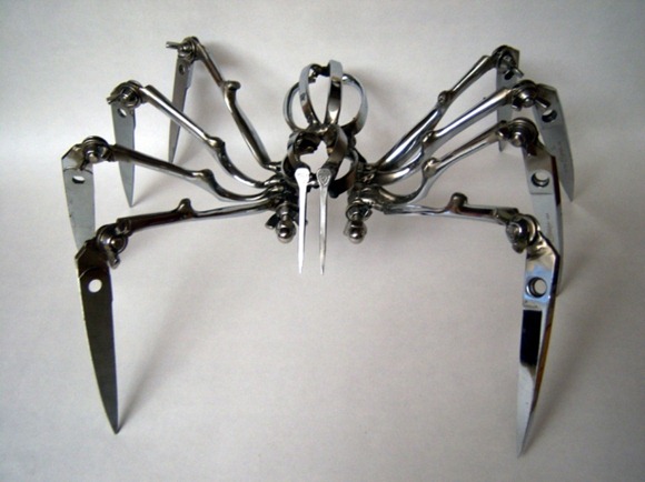 [locke-Scissor-Spider-3%255B3%255D.jpg]