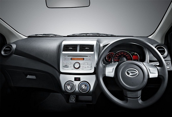 [daihatsu-ayla-interior%255B2%255D.jpg]