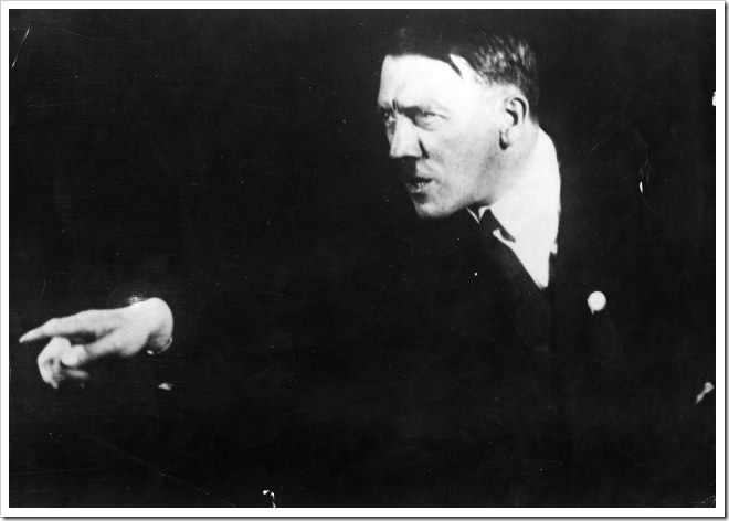 A oratória de Hitler adolf-hitler-1