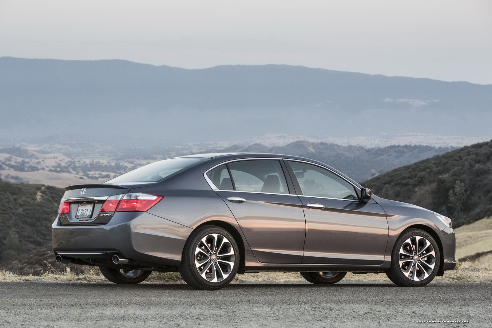 [2013_Honda_AccordSport_Sedan_307%255B2%255D.jpg]