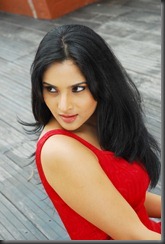 divya-spandana-hot-in-red-dress