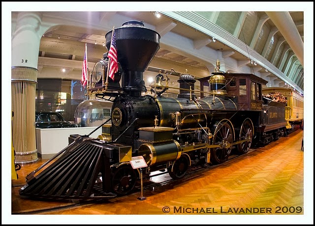 [train%2520in%2520henry%2520ford%2520museum%255B3%255D.jpg]