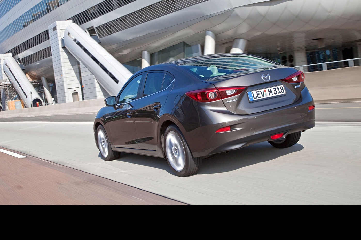 [2014-Mazda3-Sedan-17%255B2%255D.jpg]