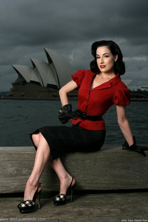 dita von teese linda sensual sexy sedutora desbaratinando (21) dita von teese linda sensual sexy sedutora desbaratinando (21)
