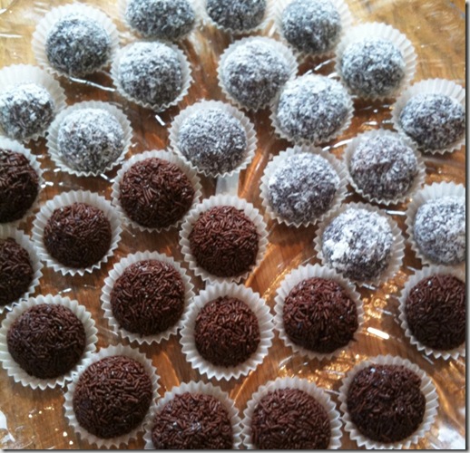 brigadeiro in paper cups