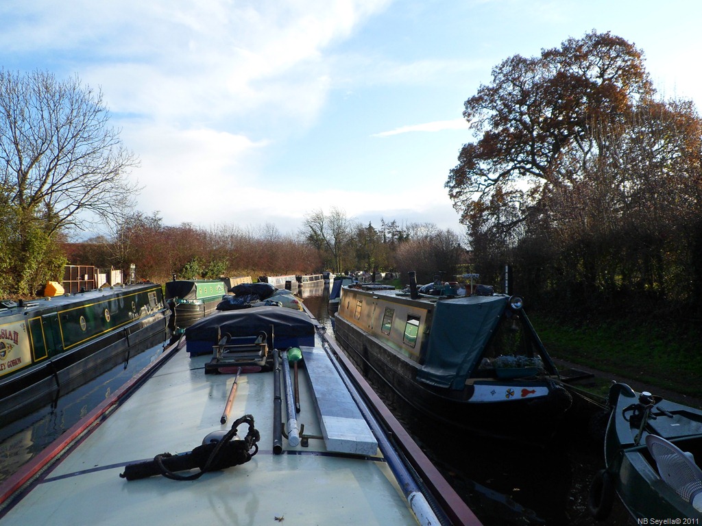 [SAM_0003%2520Gnosall%2520Moorings%255B3%255D.jpg]