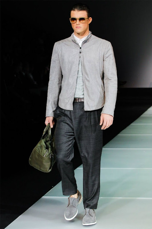 Milan Fashion Week Primavera 2012 - Giorgio Armani (40)