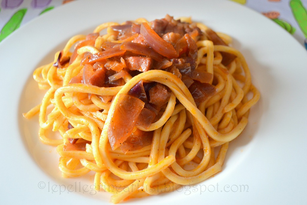 [spaghettoni-alla-cipolla-affumicata9.jpg]