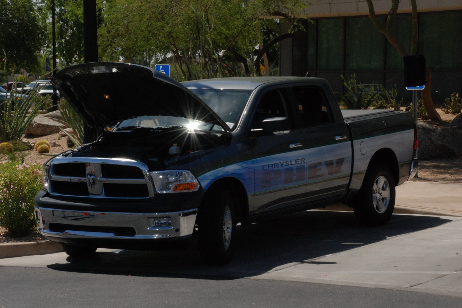 [RAM-Chrysler-PHEV_Test-Fleet-5%255B3%255D.jpg]
