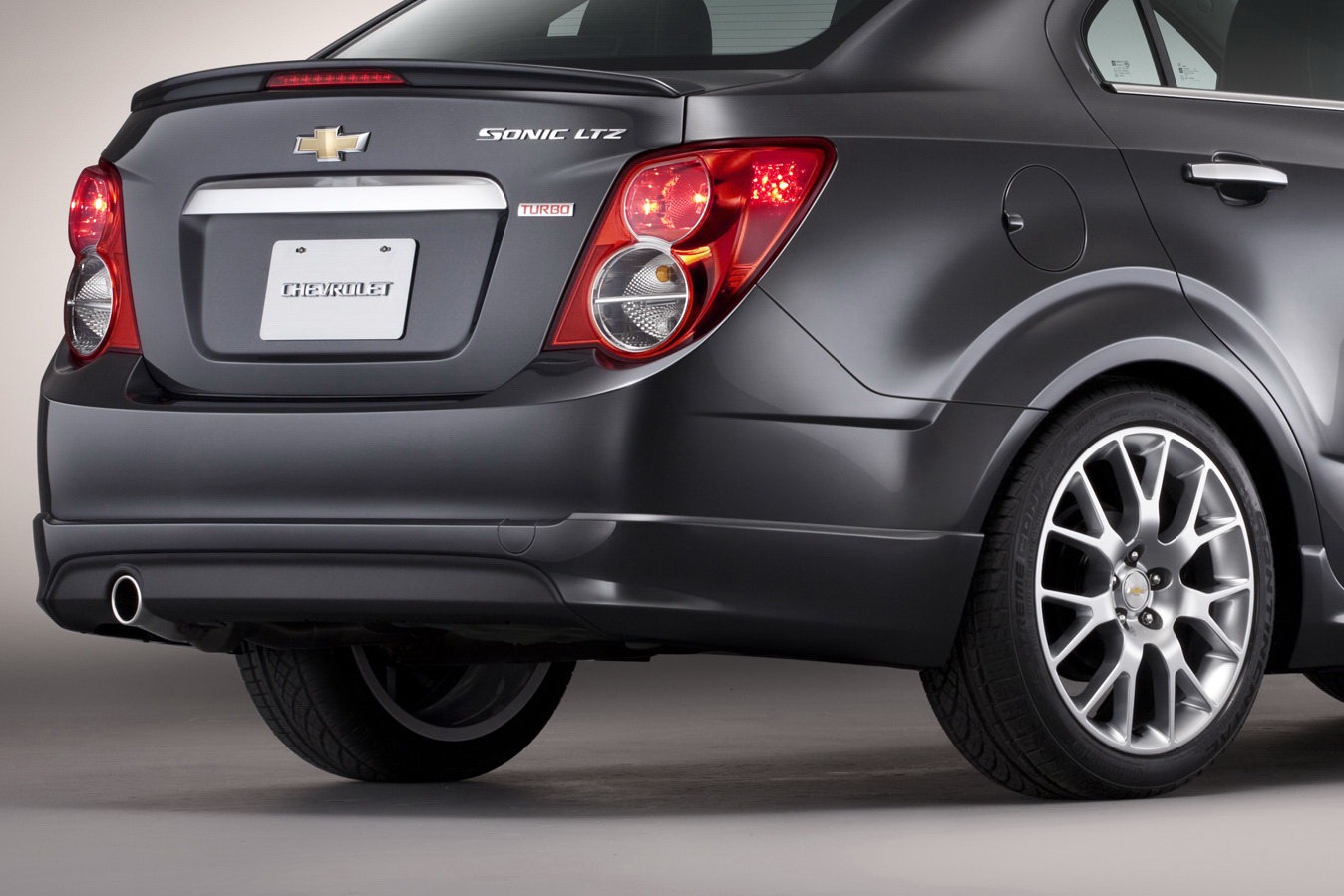 [2012-SEMA-Chevrolet-Sonic-Dusk04%255B3%255D.jpg]