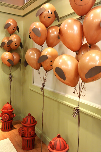 These balloons were made using our puppy template here: www.marthastewart.com/article/puppy-themed-party-ideas