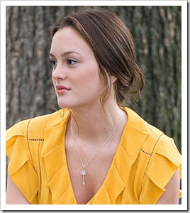 Blair-Waldorf-with-Key-Pendant 