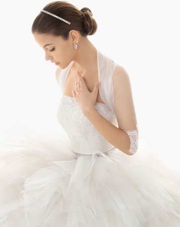 rosa-clara-2013-barcelona-wedding-dress-illusion-sleeves-shrug
