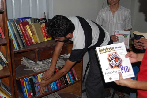 Rotary Books for the World_Hashoo Foundation Distribution (68) Rotary Books for the World_Hashoo Foundation Distribution (68)