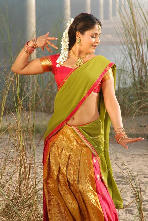 [farzana%2520in%2520halfsaree%255B3%255D.jpg]