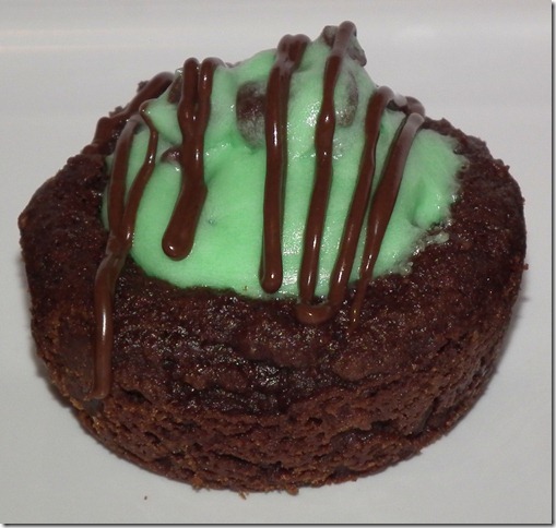 Mint Chocolate Chip Cookie Cups 5-25-12  (June SRC)
