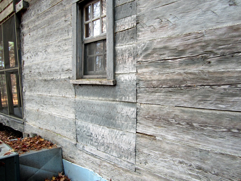 [09%2520log%2520house%2520closeup%255B3%255D.jpg]