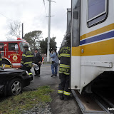 News_120315_AutoVsLightrail_EastSac