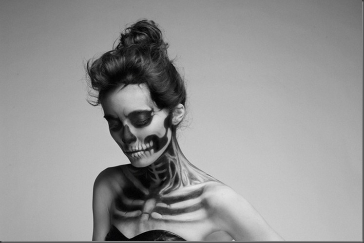 Она слишком долго ждала (She has waited too long) Макияж Мадемуазель МU (MademoiselleMu)красивая улыбка,модель, макияж искусство,MUA,фото, красивый макияж,MakeUp Arts,Photography,макияж скелета,грим скелета,татуаж скелета,скелет