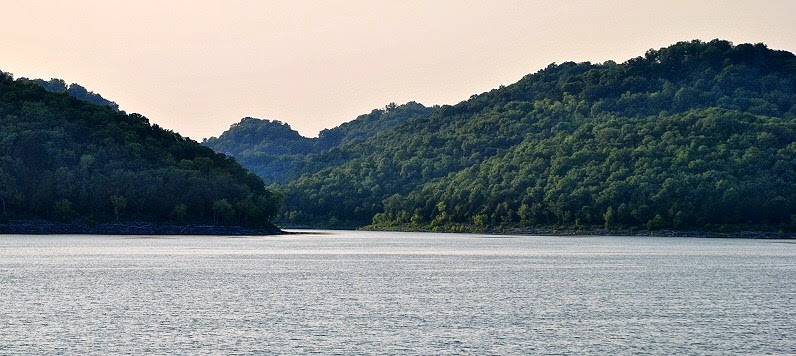 [05b---Center-Hill-Lake-and-Tennessee%255B1%255D.jpg]