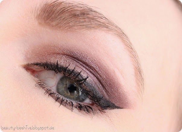 MAC Julia Petit Eyeshadow Duo Sagu Swatch Amu Make up Purplemyweek Cinderella Glitter Reflects Pearl 2