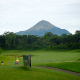 Penanggungan from the first hole at Taman Dayu golf club (Chris Whiting, November 2010)