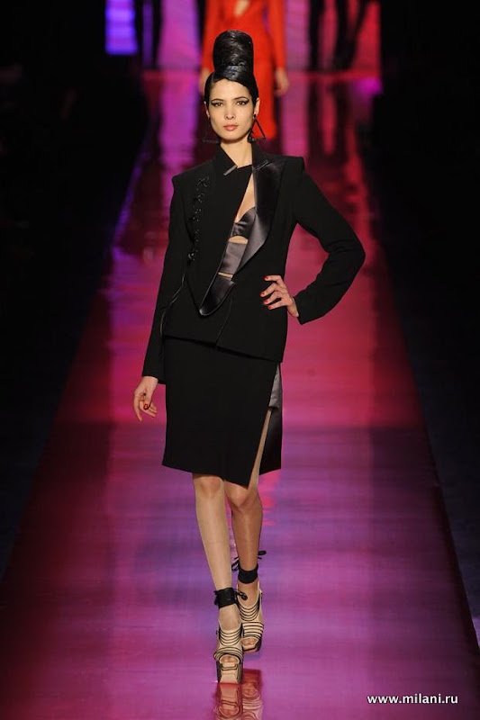 jean-paul-gaultier-haute-couture-spring-2012-pfw36.jpg