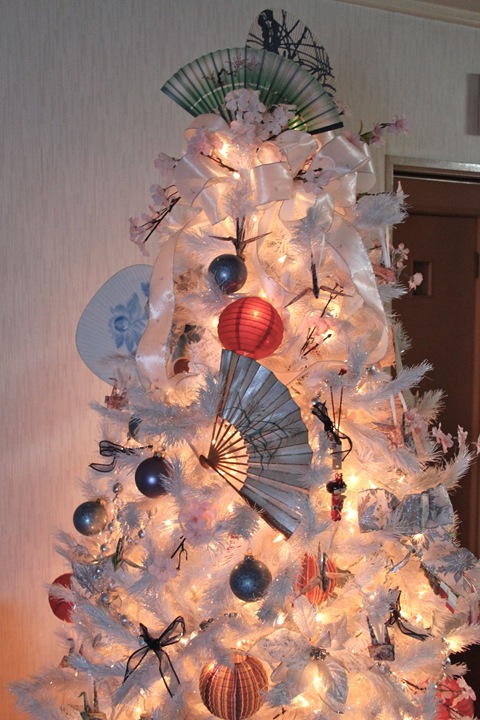 asian-inspired Christmas tree with fans