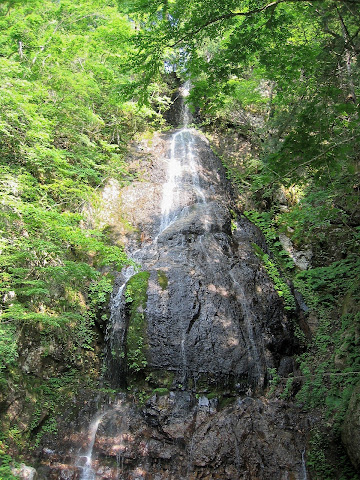 三休の滝