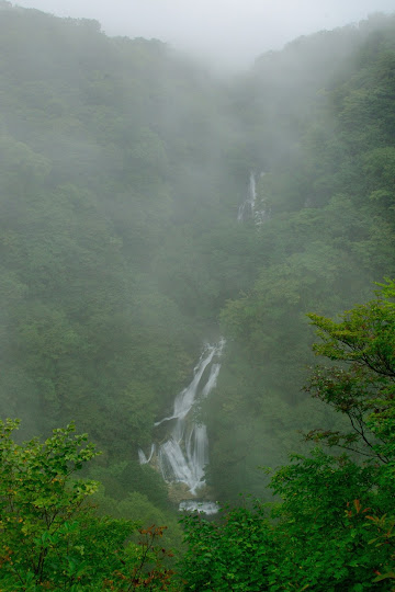 霧降の滝